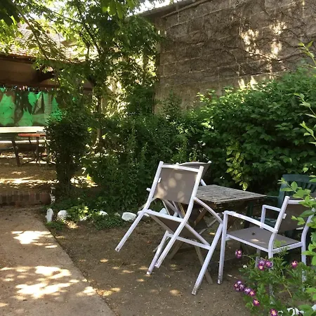 A 20 M² Avec Jardin Prive
